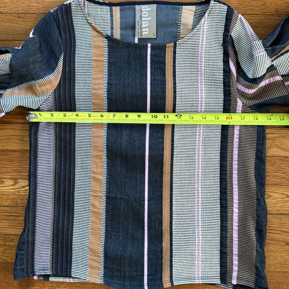 Dolan Short Sleeve Patterned Top - Picture 6 of 8